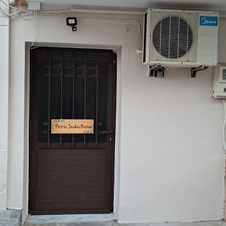 Petros Studios Mastixa Chios Town Extérieur photo