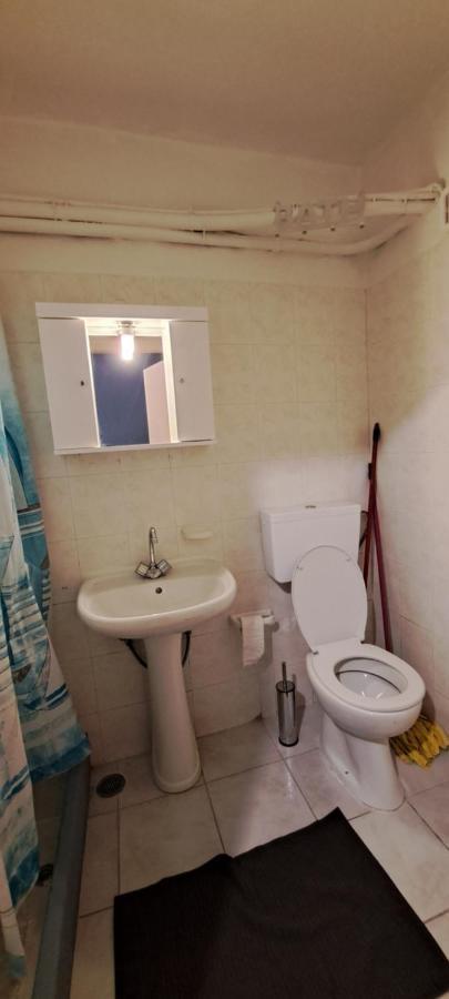 Petros Studios Mastixa Chios Town Extérieur photo